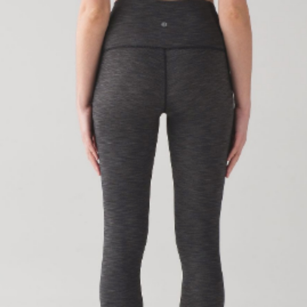 Wunder under gray pants
